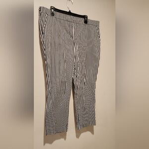 NY&CO striped cropped ankle pants